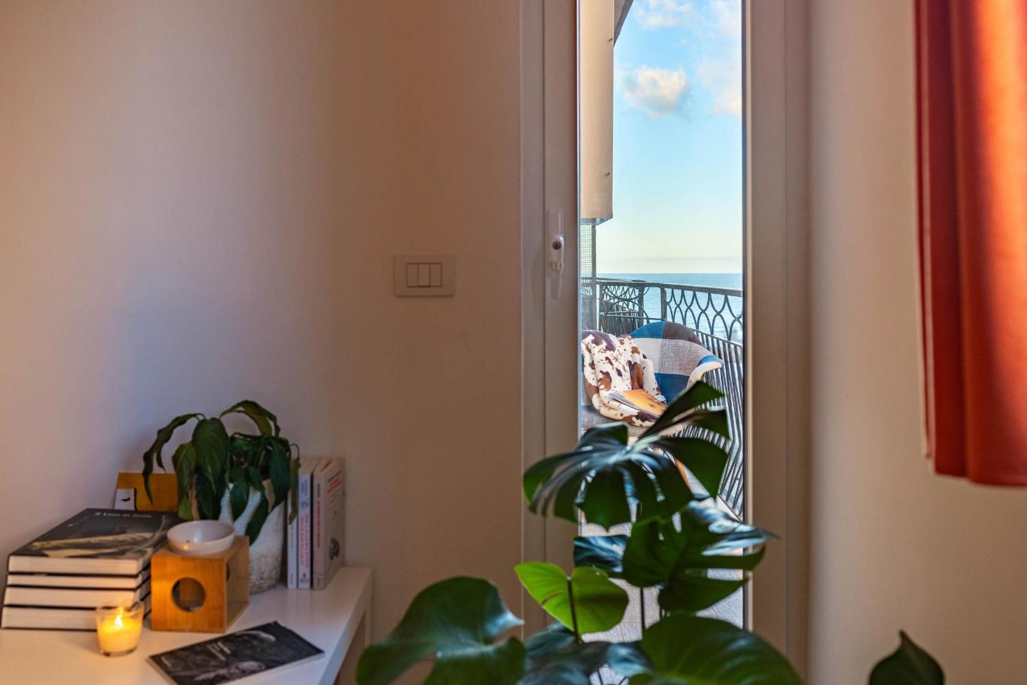 Casa Dei Visionari - Mare Leilighet Bari Eksteriør bilde